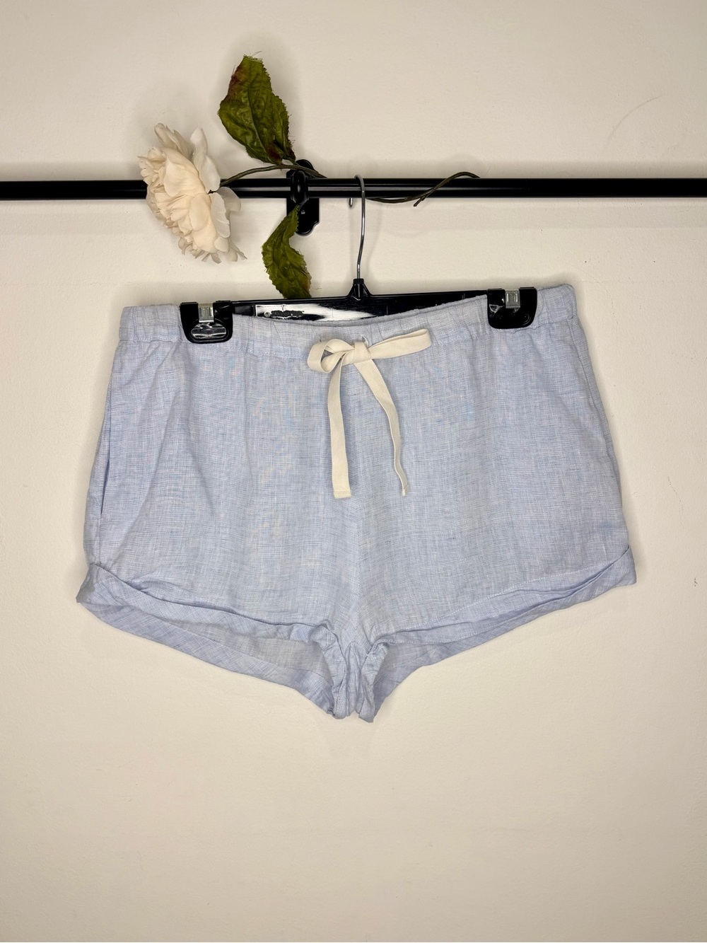 Solid & Striped Rolled Hem Linen Shorts